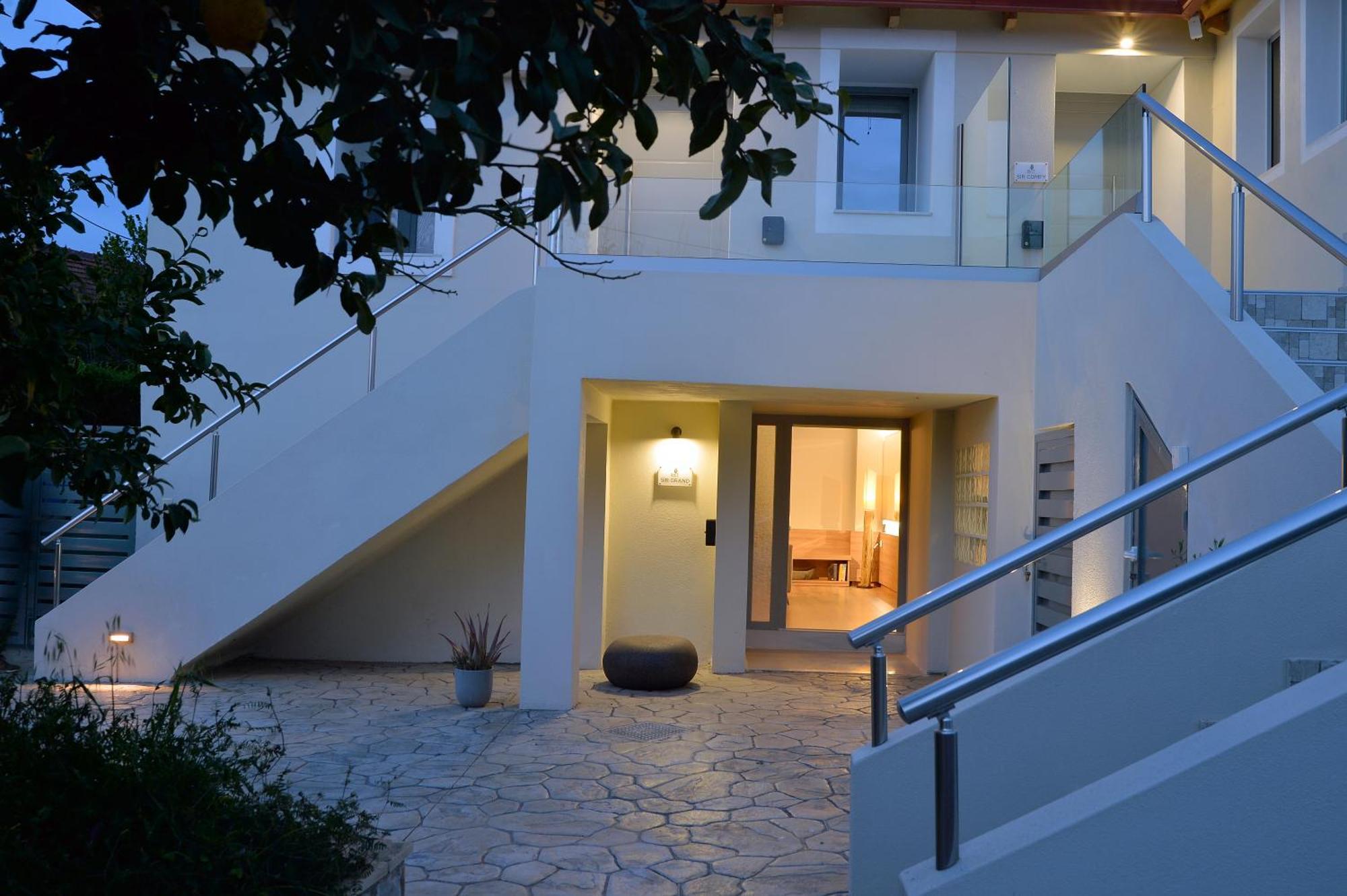 Sir T Residence Floka  外观 照片